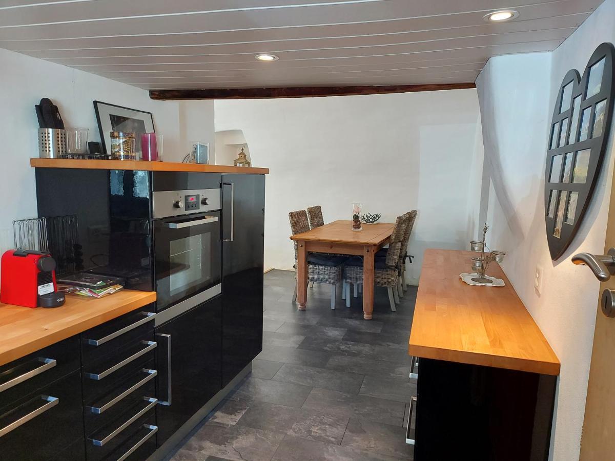 Appartement Voute En Gruyere Dans L'Intyamon Enney Exteriér fotografie